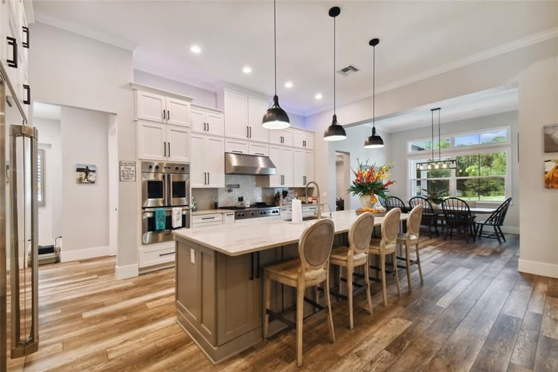 Recently Sold: $1,850,000 (5 beds, 5 baths, 4507 Square Feet)