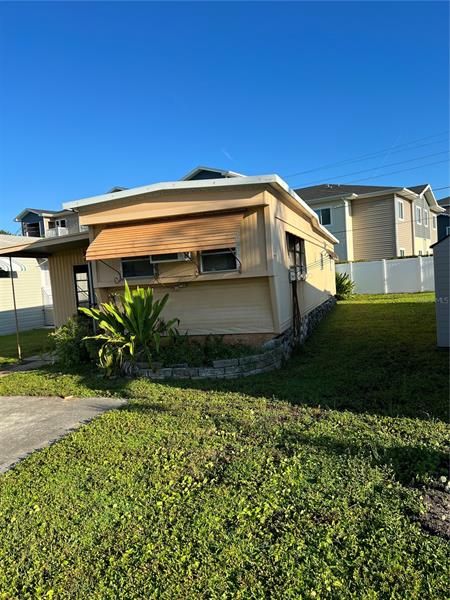 Recently Sold: $19,900 (1 beds, 1 baths, 564 Square Feet)