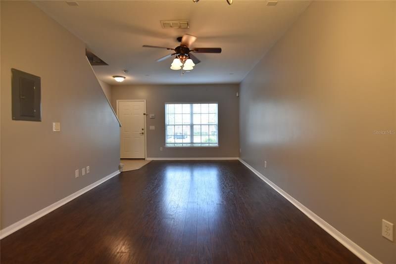 Recently Rented: $1,675 (2 beds, 2 baths, 1056 Square Feet)