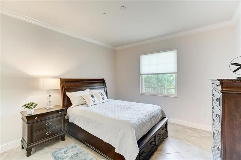 Recently Sold: $1,200,000 (2 beds, 2 baths, 1471 Square Feet)