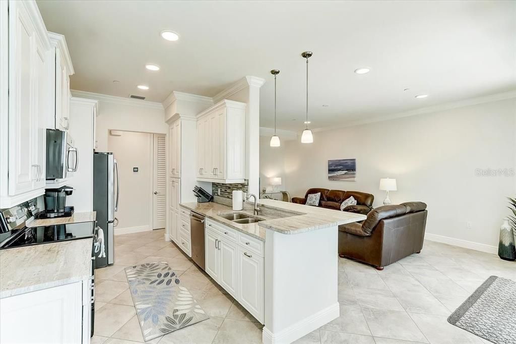 Recently Sold: $1,200,000 (2 beds, 2 baths, 1471 Square Feet)