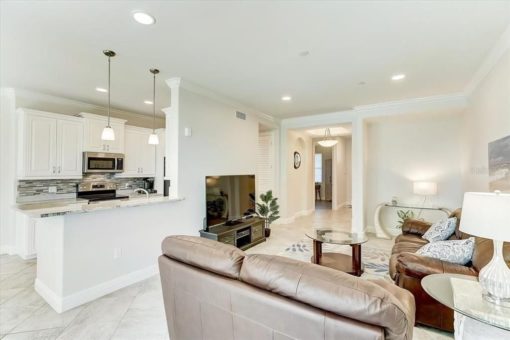 Recently Sold: $1,200,000 (2 beds, 2 baths, 1471 Square Feet)