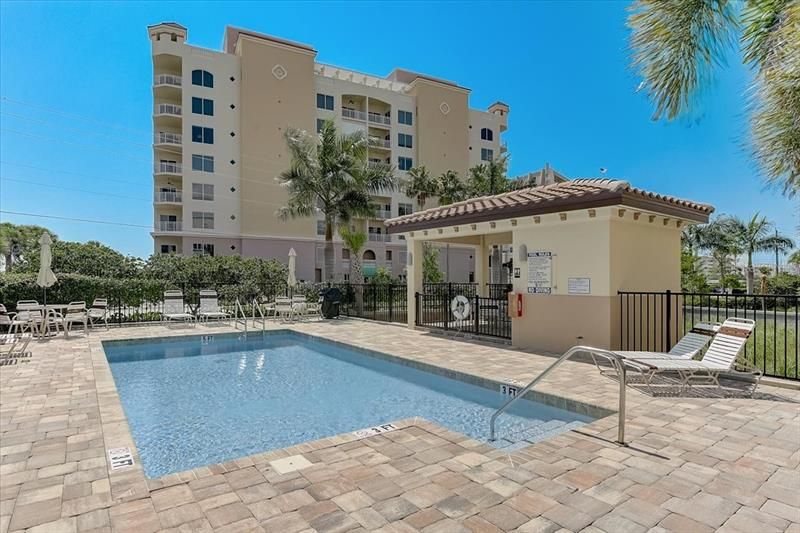 Recently Sold: $1,200,000 (2 beds, 2 baths, 1471 Square Feet)