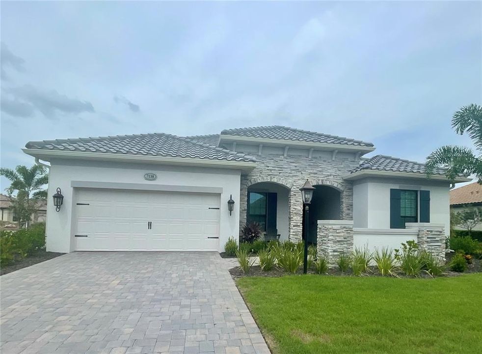 Recently Sold: $743,193 (4 beds, 3 baths, 3088 Square Feet)