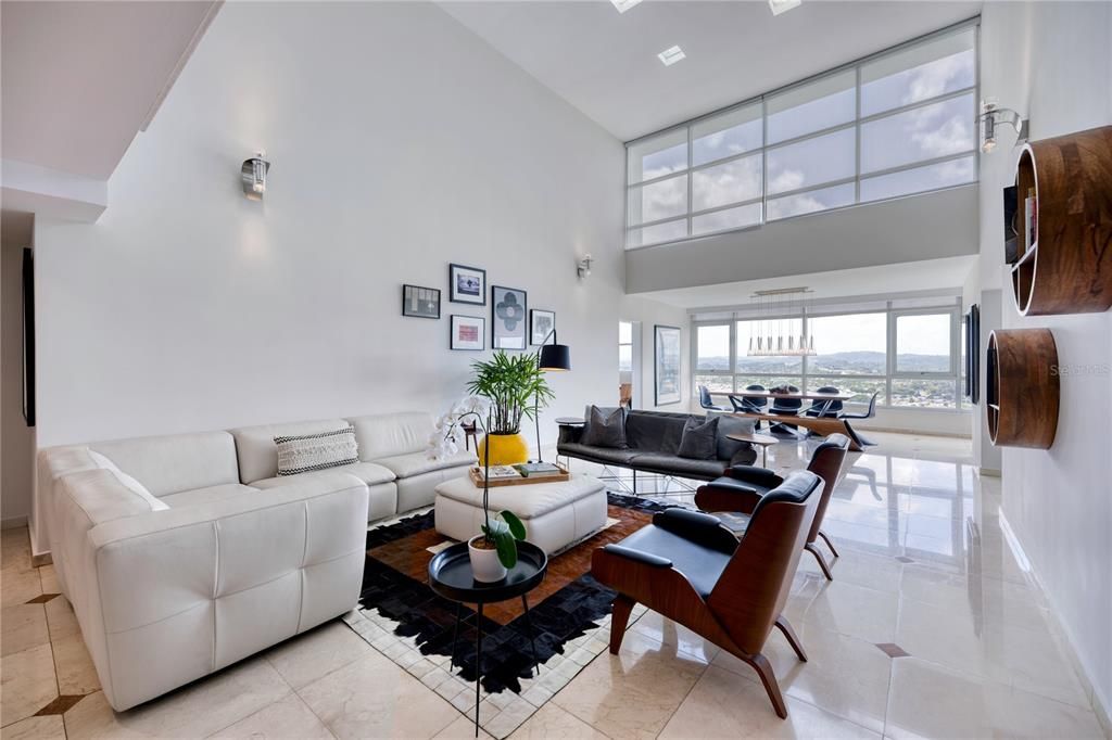 Recently Sold: $1,799,000 (4 beds, 4 baths, 4071 Square Feet)