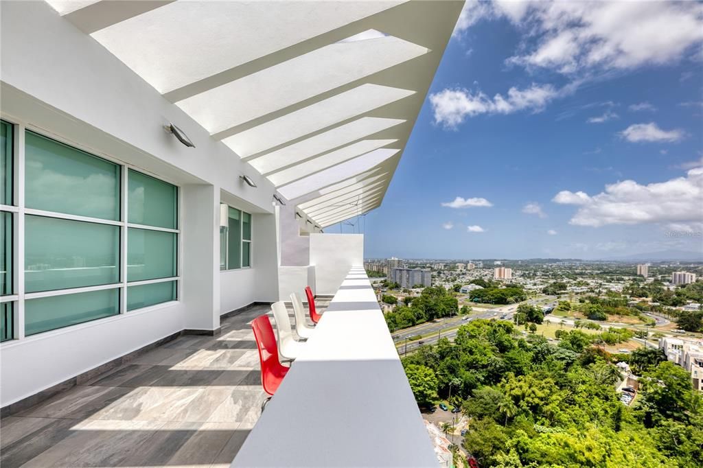 Recently Sold: $1,799,000 (4 beds, 4 baths, 4071 Square Feet)