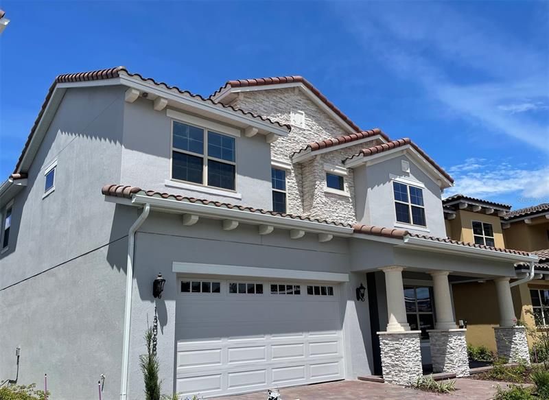 Recently Sold: $1,071,317 (4 beds, 4 baths, 3850 Square Feet)
