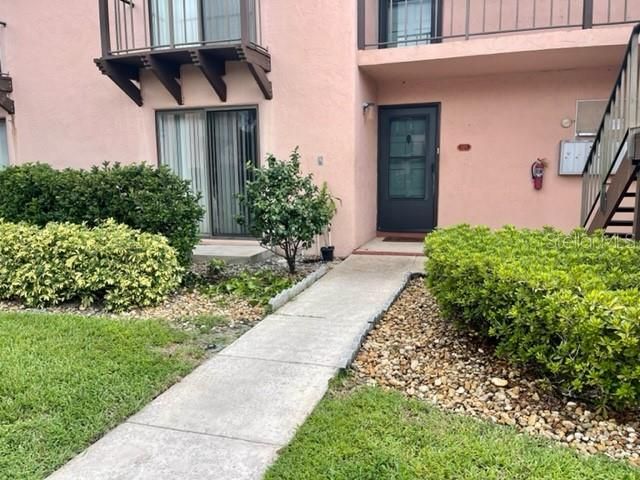 Vendido Recientemente: $119,900 (2 camas, 2 baños, 954 Pies cuadrados)