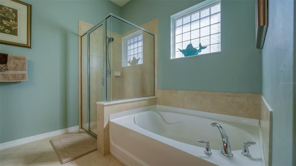 For Rent: $6,000 (3 beds, 2 baths, 1764 Square Feet)