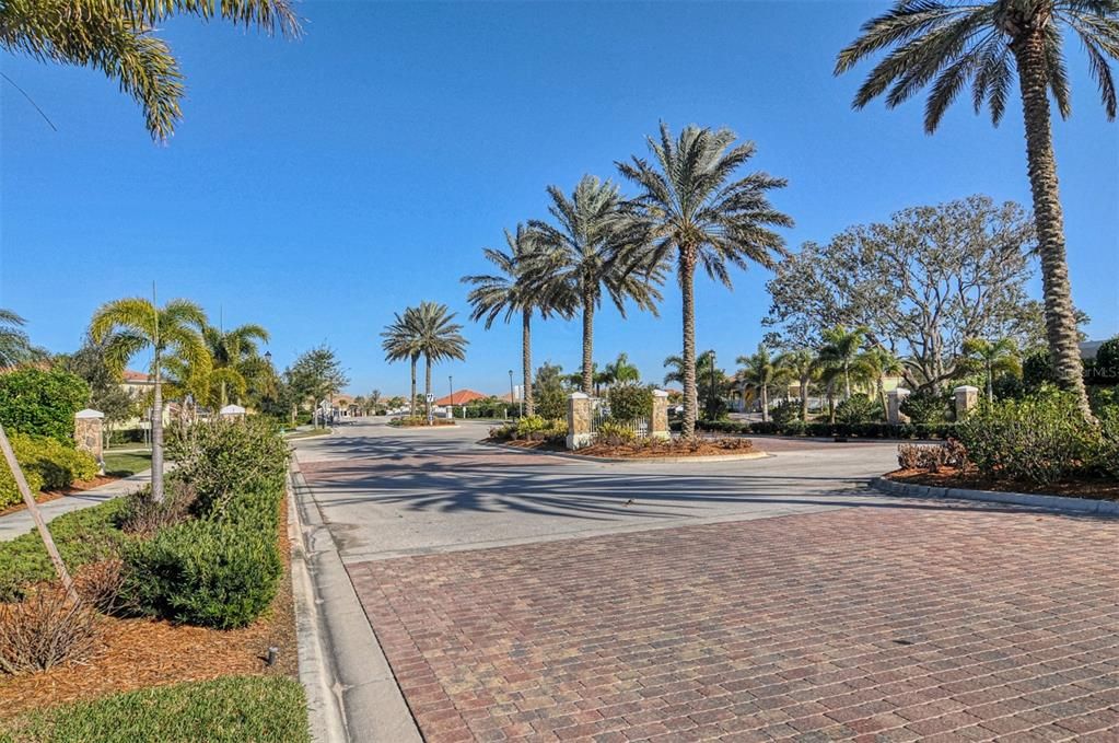 For Rent: $6,000 (3 beds, 2 baths, 1764 Square Feet)