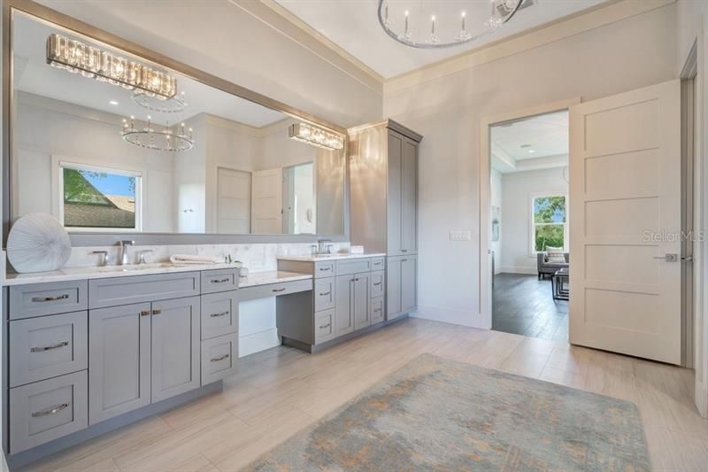 Recently Sold: $3,000,000 (5 beds, 5 baths, 5144 Square Feet)