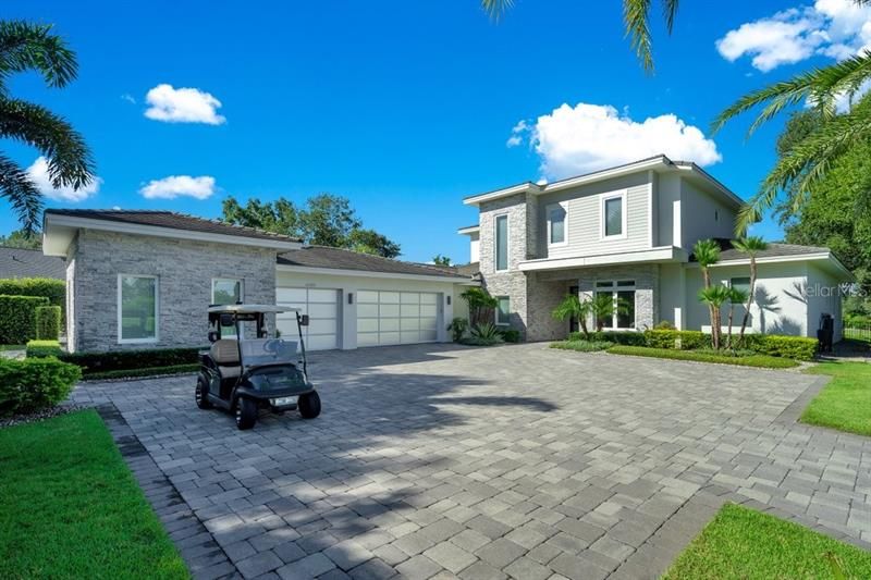 Recently Sold: $3,000,000 (5 beds, 5 baths, 5144 Square Feet)