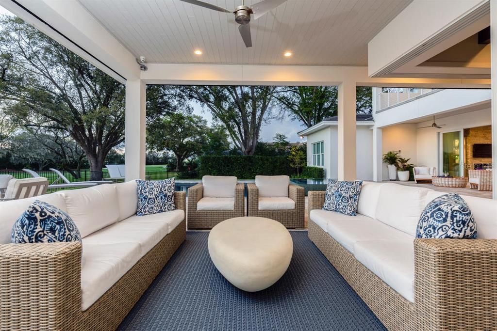 Recently Sold: $3,000,000 (5 beds, 5 baths, 5144 Square Feet)