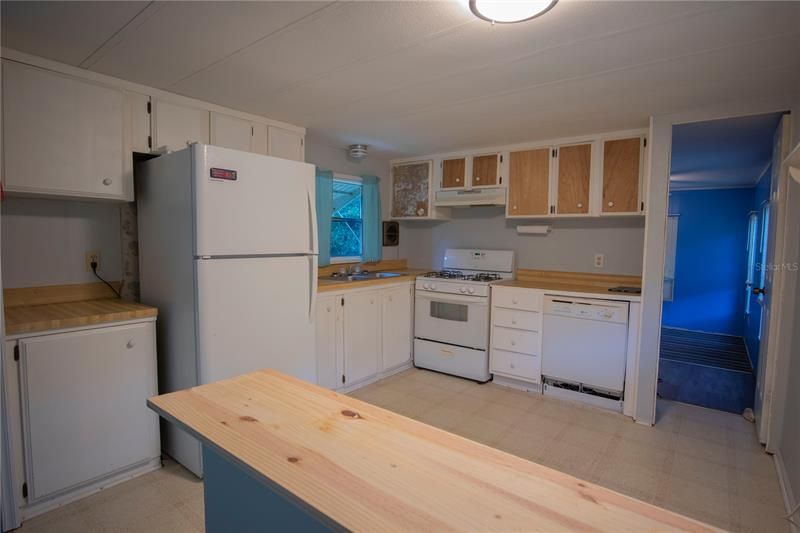 Recently Sold: $104,900 (2 beds, 1 baths, 720 Square Feet)