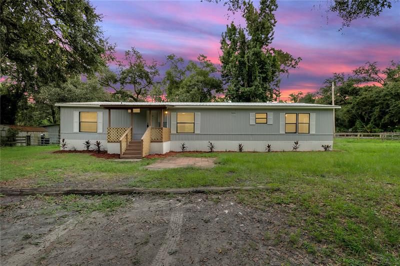 Recently Sold: $199,900 (3 beds, 2 baths, 1820 Square Feet)