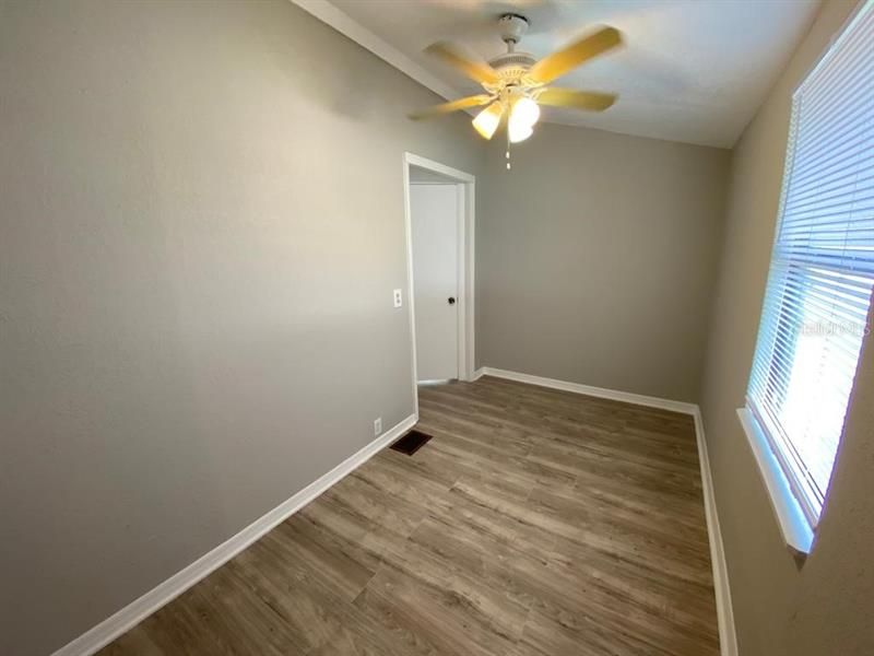 Recently Rented: $1,500 (2 beds, 1 baths, 800 Square Feet)