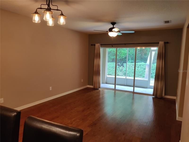 Recently Rented: $2,500 (3 beds, 2 baths, 1501 Square Feet)