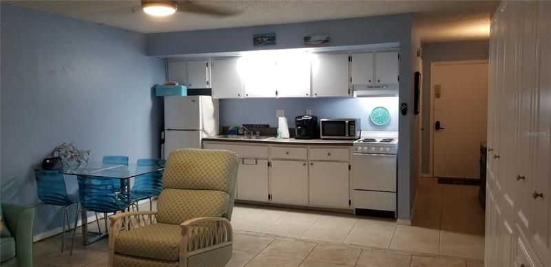 Recently Rented: $2,000 (1 beds, 1 baths, 463 Square Feet)