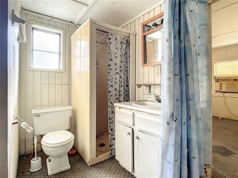 最近售出: $225,000 (2 贝兹, 2 浴室, 1056 平方英尺)