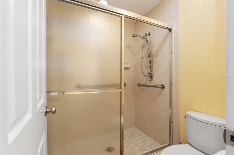 最近售出: $187,000 (2 贝兹, 2 浴室, 1362 平方英尺)