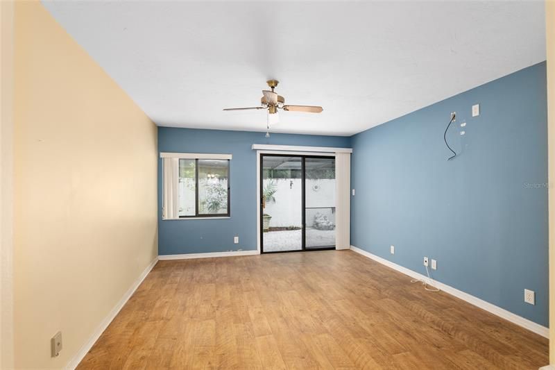 Recently Sold: $187,000 (2 beds, 2 baths, 1362 Square Feet)