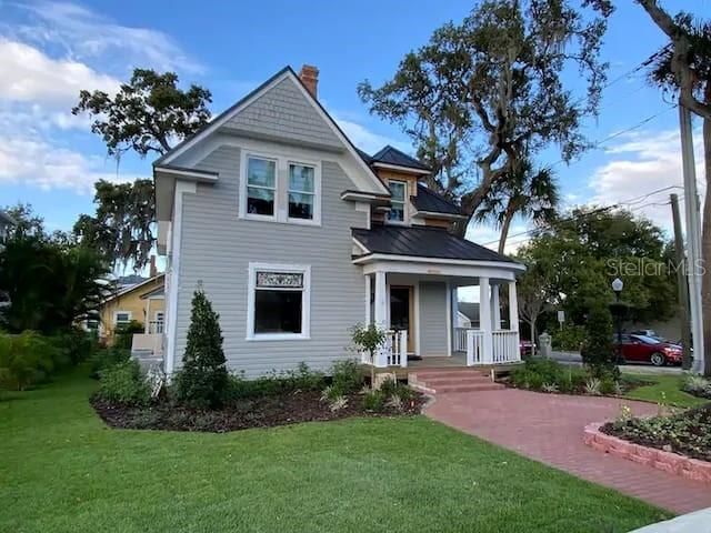 Recently Sold: $850,000 (5 beds, 3 baths, 2055 Square Feet)
