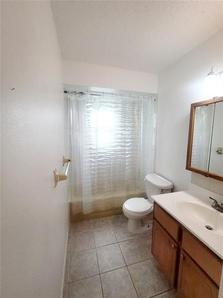 Recently Rented: $1,145 (2 beds, 1 baths, 800 Square Feet)