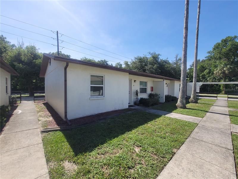 Recently Rented: $1,145 (2 beds, 1 baths, 800 Square Feet)