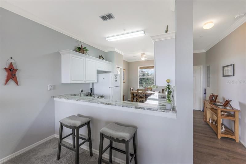 Recently Sold: $315,000 (2 beds, 2 baths, 1121 Square Feet)