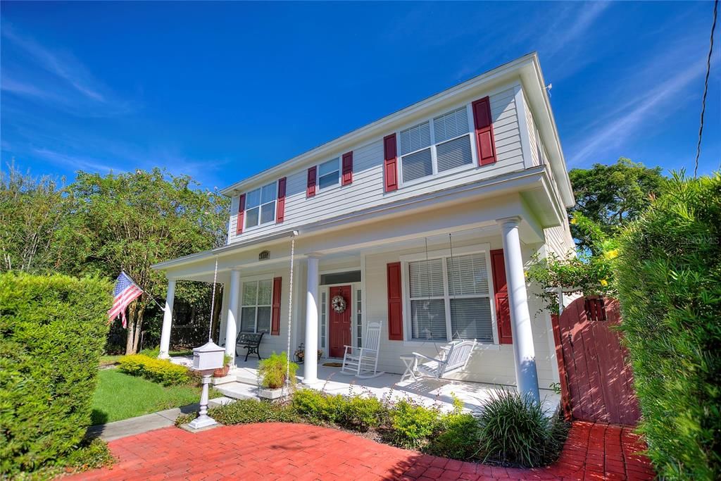 En Venta: $1,336,800 (6 camas, 4 baños, 4556 Pies cuadrados)