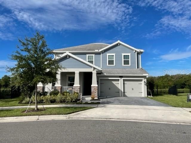 Recently Sold: $869,900 (5 beds, 3 baths, 3895 Square Feet)