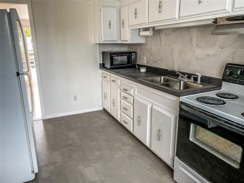 Recently Rented: $1,200 (2 beds, 2 baths, 952 Square Feet)