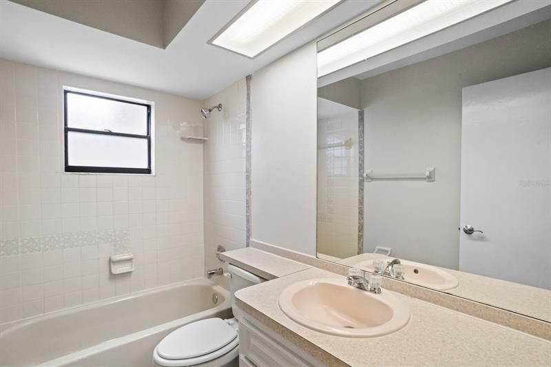 Недавно арендовано: $2,095 (2 спален, 2 ванн, 1792 Квадратных фут)