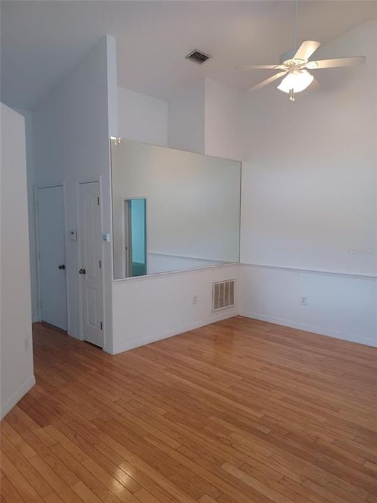 Dining Area Unfurnished