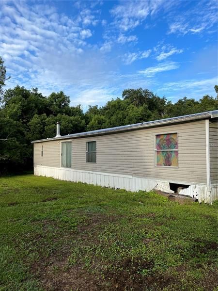 Recently Sold: $65,000 (3 beds, 2 baths, 1560 Square Feet)