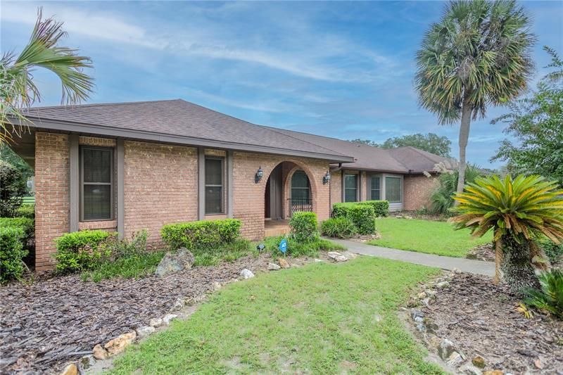 Recently Sold: $950,000 (4 beds, 4 baths, 3000 Square Feet)