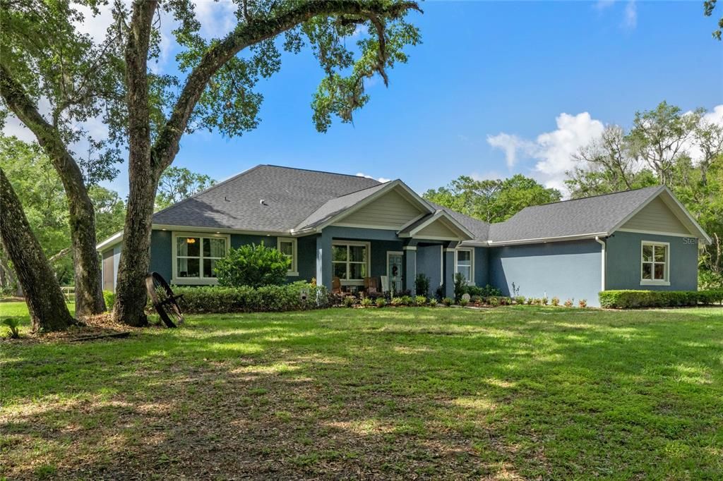 最近售出: $699,000 (4 贝兹, 3 浴室, 2274 平方英尺)