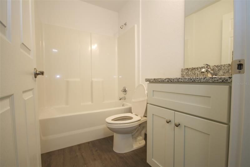 最近租的: $1,625 (3 贝兹, 2 浴室, 1323 平方英尺)