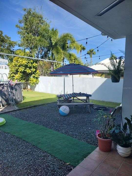 Vendido Recientemente: $285,000 (4 camas, 2 baños, 0 Pies cuadrados)