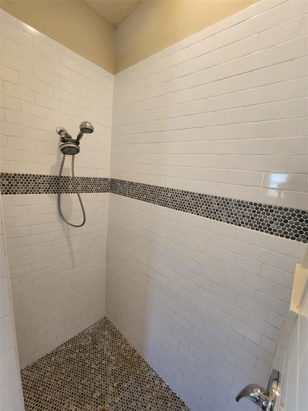 最近租的: $2,800 (4 贝兹, 2 浴室, 1887 平方英尺)