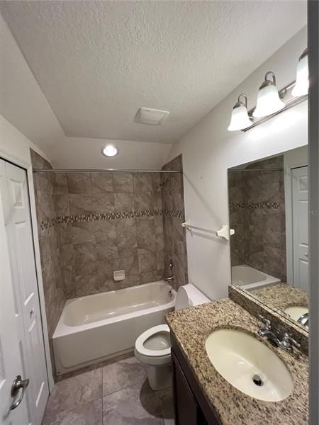 Недавно арендовано: $3,750 (4 спален, 3 ванн, 2562 Квадратных фут)