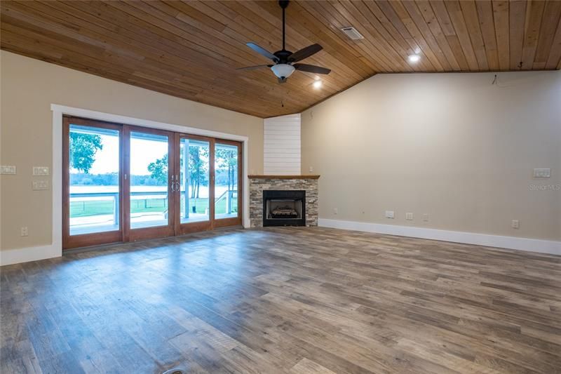 Family/Great Room With Beautiful Lake View
