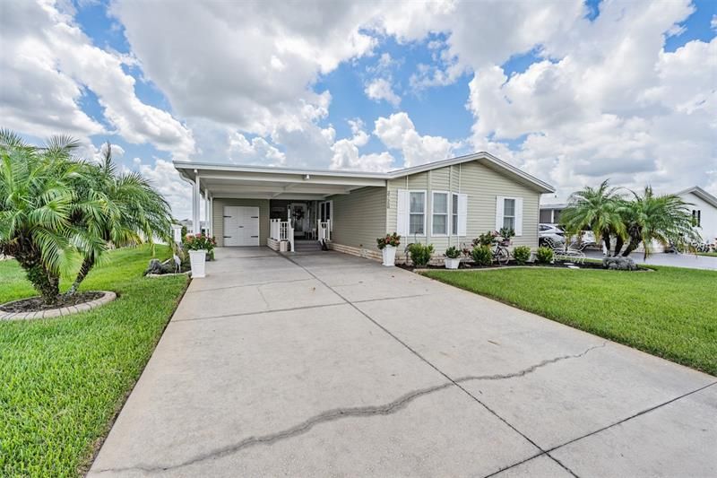 Recently Sold: $275,000 (3 beds, 2 baths, 1272 Square Feet)
