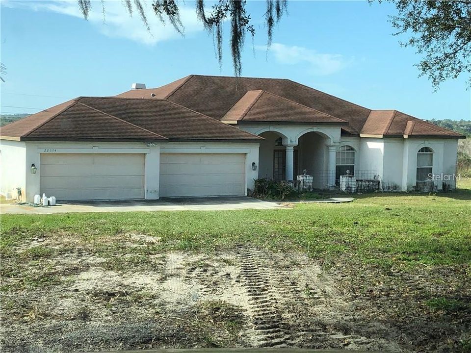 На продажу: $7,500,000 (370.00 acres)