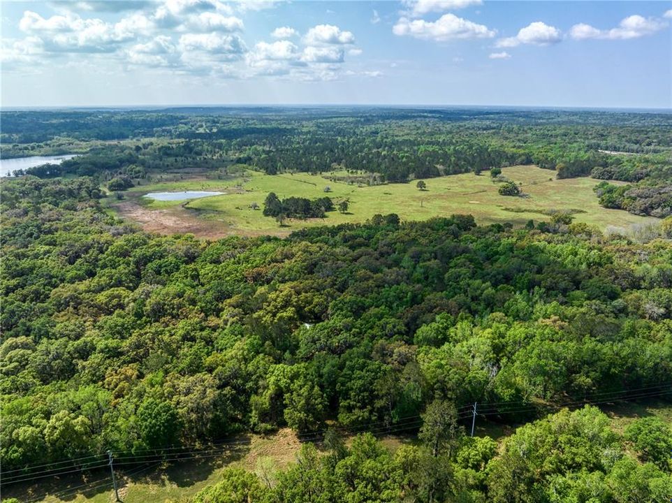 На продажу: $7,500,000 (370.00 acres)