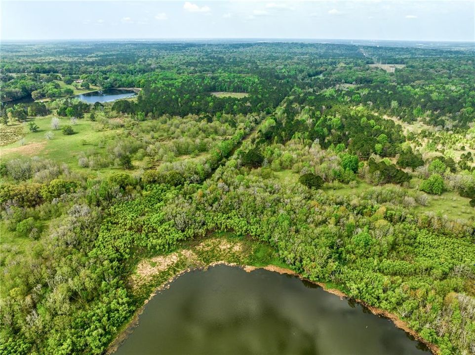 На продажу: $7,500,000 (370.00 acres)