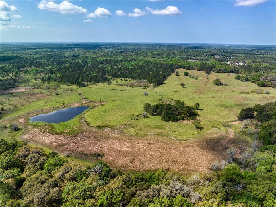На продажу: $7,500,000 (370.00 acres)