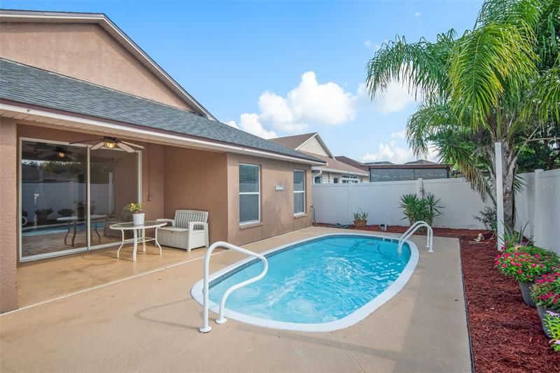 Recently Sold: $479,000 (4 beds, 2 baths, 2066 Square Feet)
