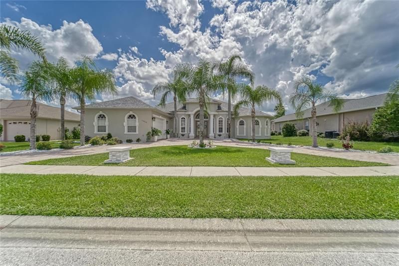 Recently Sold: $620,000 (4 beds, 3 baths, 3183 Square Feet)