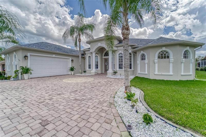 Recently Sold: $620,000 (4 beds, 3 baths, 3183 Square Feet)